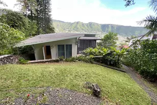 3246 Huelani Dr, Honolulu, HI 96822 - Photo 21