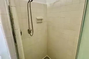 425 Ena Rd, Honolulu, HI 96815 - Photo 11