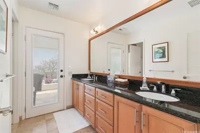2039 Laukahi Street, Honolulu, HI 96821 - Photo 17