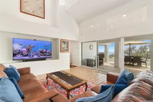 2039 Laukahi St, Honolulu, HI 96821 - Photo 7