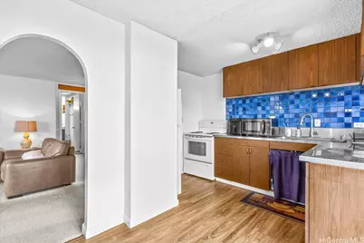 1325 Wilder Avenue #5 Makai, Honolulu, HI 96822 - Photo 3