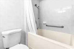 1325 Wilder Ave, Honolulu, HI 96822 - Photo 11