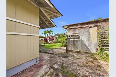910 Peach Street, Wahiawa, HI 96786 - Photo 9