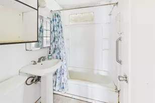 910 Peach St, Wahiawa, HI 96786 - Photo 9