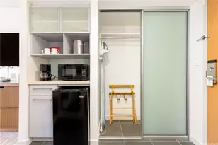 410 Atkinson Dr, Honolulu, HI 96814 - Photo 7