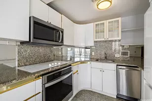 225 Queen St, Honolulu, HI 96813 - Photo 9