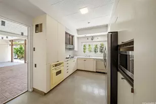 3073 Noela Dr, Honolulu, HI 96815 - Photo 17