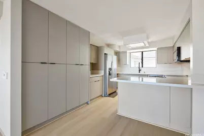 512 Iolani Avenue #PH-2, Honolulu, HI 96813 - Photo 3