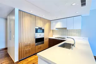 1555 Kapiolani Blvd, Honolulu, HI 96814 - Photo 11