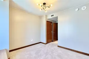 1555 Kapiolani Blvd, Honolulu, HI 96814 - Photo 23