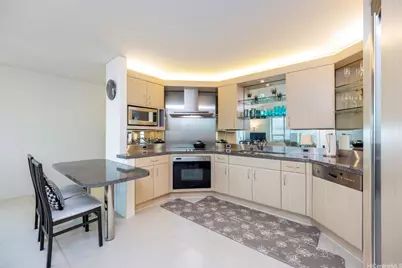 88 Piikoi Street #2108, Honolulu, HI 96814 - Photo 9