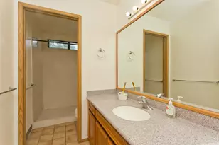 98-1819 Kaahumanu St, Aiea, HI 96701 - Photo 5