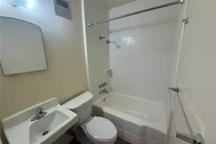 952 Ahana St, Honolulu, HI 96814 - Photo 3