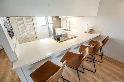 1128 Ala Napunani Street #703, Honolulu, HI 96818 - Photo 5