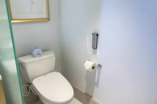383 Kalaimoku St, Honolulu, HI 96815 - Photo 9