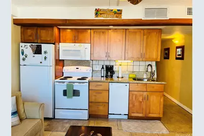 2440 Kuhio Avenue #1510, Honolulu, HI 96815 - Photo 9