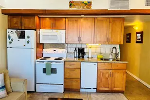 2440 Kuhio Ave, Honolulu, HI 96815 - Photo 9