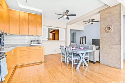 1020 Green Street #PH2, Honolulu, HI 96822 - Photo 17