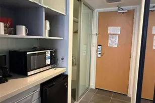 410 Atkinson Dr, Honolulu, HI 96814 - Photo 7