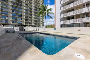 2440 Kuhio Ave, Honolulu, HI 96815 - Photo 1