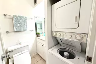 1925 Kalakaua Ave, Honolulu, HI 96815 - Photo 13