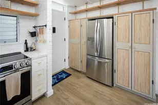 2421 Ala Wai Blvd, Honolulu, HI 96815 - Photo 3