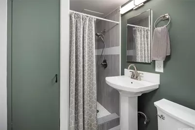 2421 Ala Wai Boulevard #904, Honolulu, HI 96815 - Photo 11