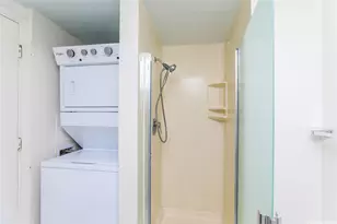 2215 Aloha Dr, Honolulu, HI 96815 - Photo 15