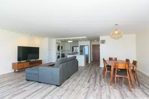 1910 Ala Moana Blvd, Honolulu, HI 96815 - Photo 9