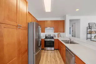 1060 Kinau St, Honolulu, HI 96814 - Photo 5