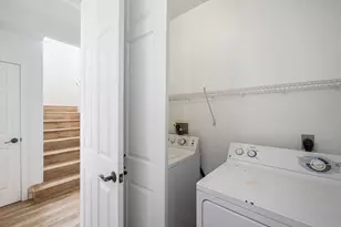 1060 Kinau St, Honolulu, HI 96814 - Photo 21