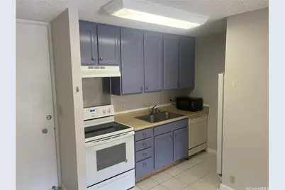 1201 Wilder Avenue #1601, Honolulu, HI 96822 - Photo 3