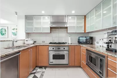 1177 Queen Street #2909, Honolulu, HI 96814 - Photo 13