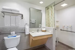 229 Paoakalani Ave, Honolulu, HI 96815 - Photo 13