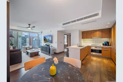 1555 Kapiolani Boulevard #914, Honolulu, HI 96814 - Photo 3