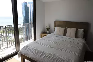 987 Queen St, Honolulu, HI 96814 - Photo 1
