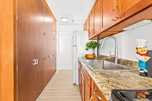 1226 Alexander St, Honolulu, HI 96826 - Photo 7