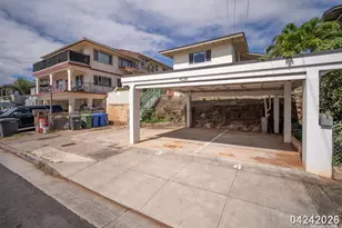 4138 Keaka Dr, Honolulu, HI 96818 - Photo 1