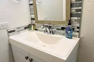 444 Niu St, Honolulu, HI 96815 - Photo 13