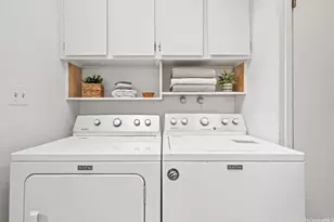 390F Haleloa Pl, Honolulu, HI 96821 - Photo 11