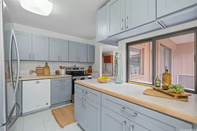 390F Haleloa Place #A306, Honolulu, HI 96821 - Photo 9