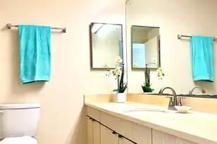 647 Kunawai Ln, Honolulu, HI 96817 - Photo 5