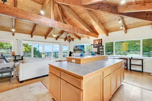 2047 10th Ave, Honolulu, HI 96816 - Photo 1