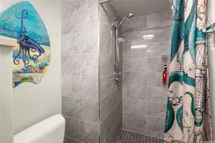 521 Hahaione St, Honolulu, HI 96825 - Photo 7