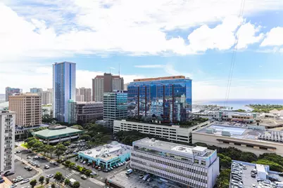 629 Keeaumoku Street #1811, Honolulu, HI 96814 - Photo 1