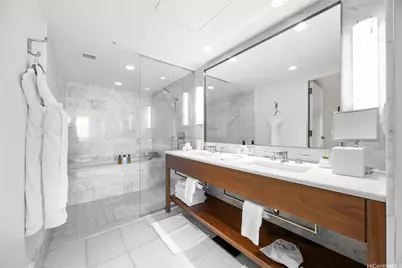 383 Kalaimoku Streets #E2903, Honolulu, HI 96815 - Photo 13