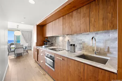 383 Kalaimoku Streets #E2903, Honolulu, HI 96815 - Photo 17