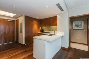 1555 Kapiolani Blvd, Honolulu, HI 96814 - Photo 3