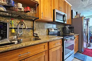 1550 Rycroft St, Honolulu, HI 96814 - Photo 11