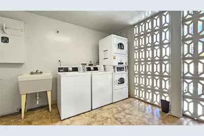 1550 Rycroft Street #323, Honolulu, HI 96814 - Photo 5
